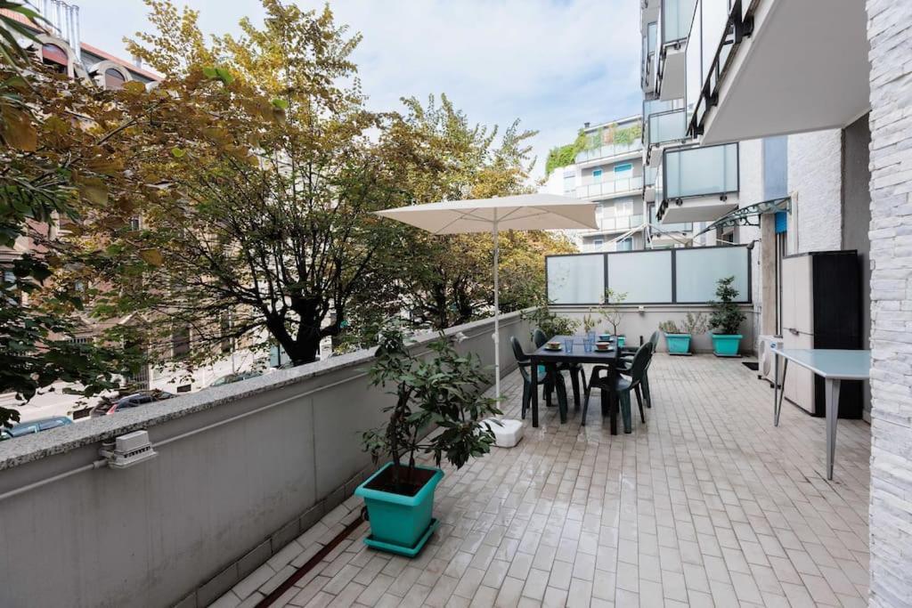 Alessia's Flat - Breno Apartment Mailand